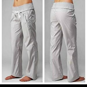 Lululemon Devi Studio style Pants EEUC